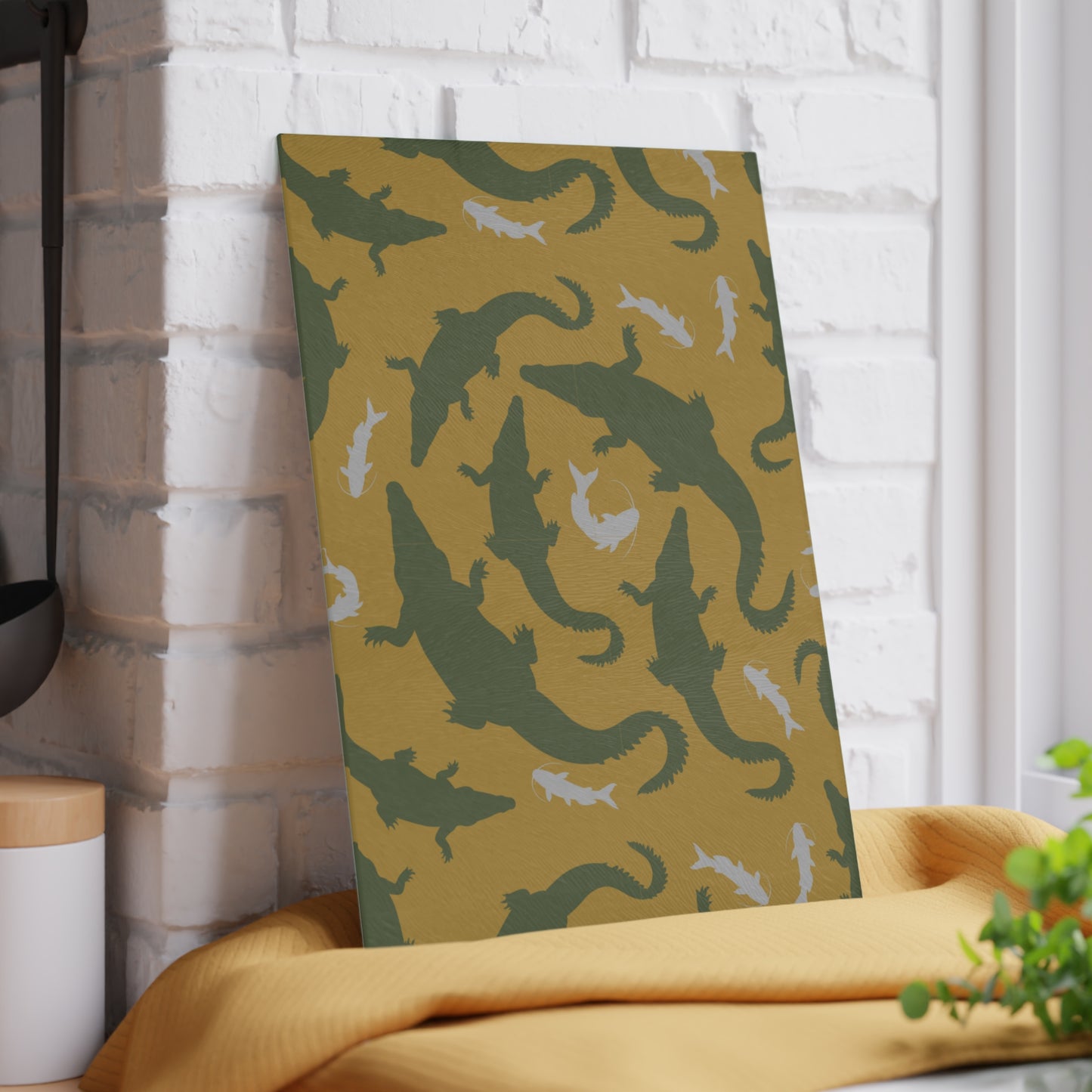 Crocodile Float Glass Cutting Board