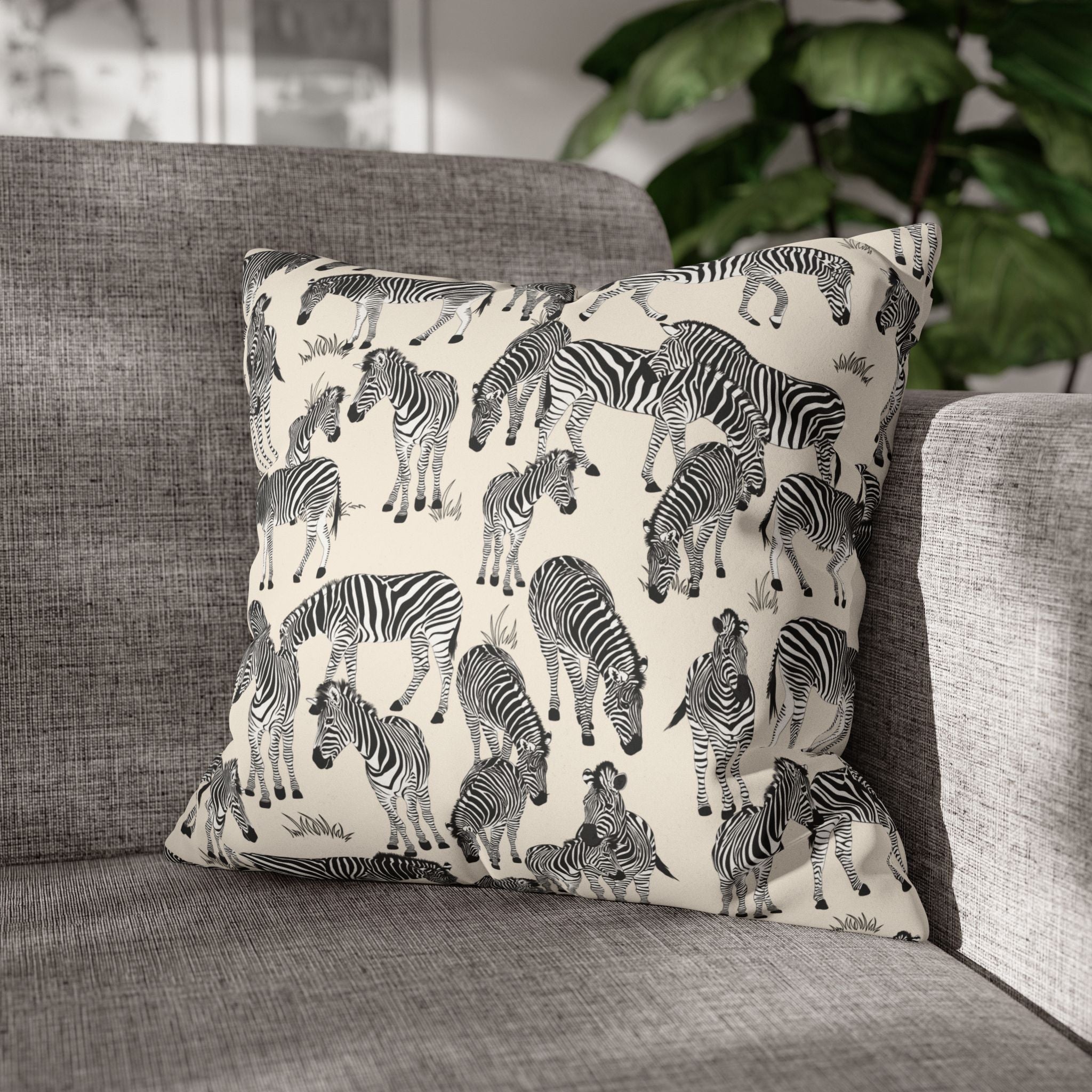 Pori Throw Pillows