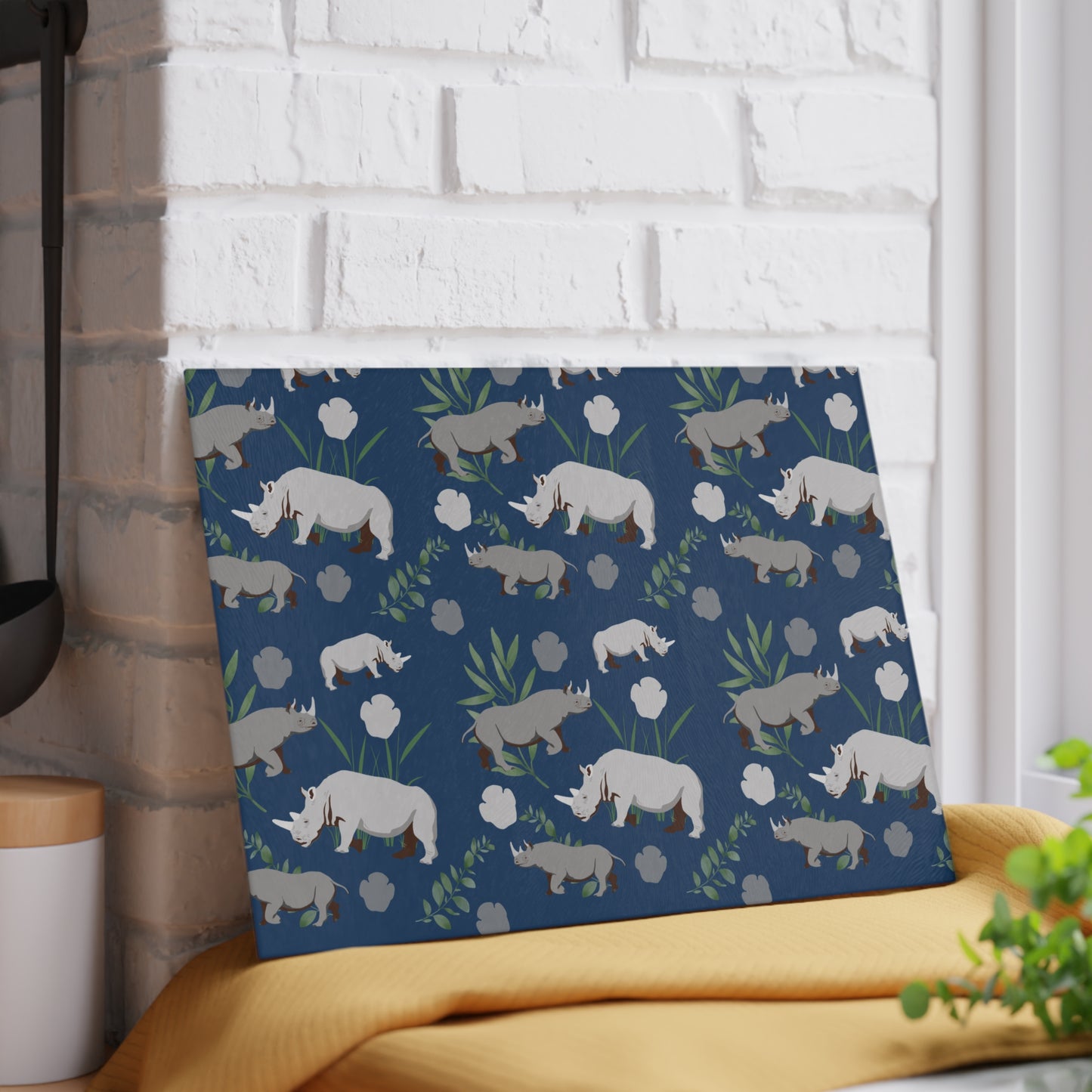 Rhino Crash Glass Cutting Board